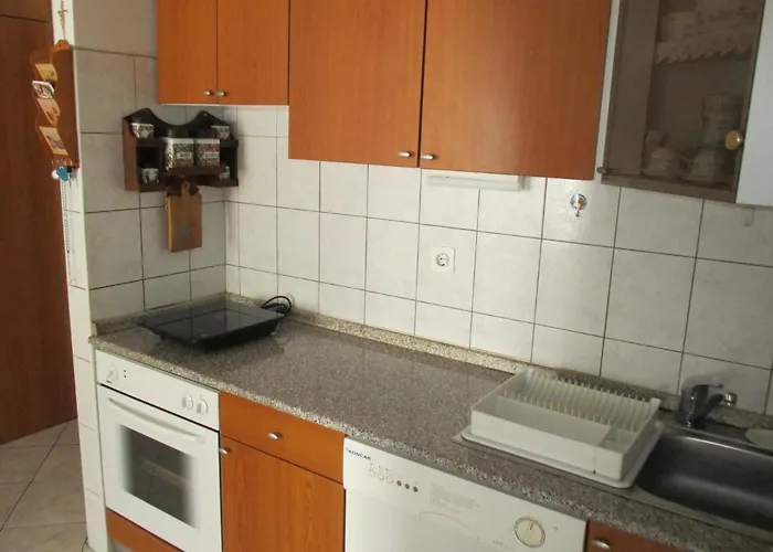 With Wifi - 12575 Apartment Split